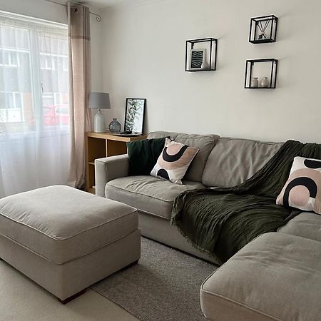 Villa Stylish 3 Bed House Hitchin Exterior foto